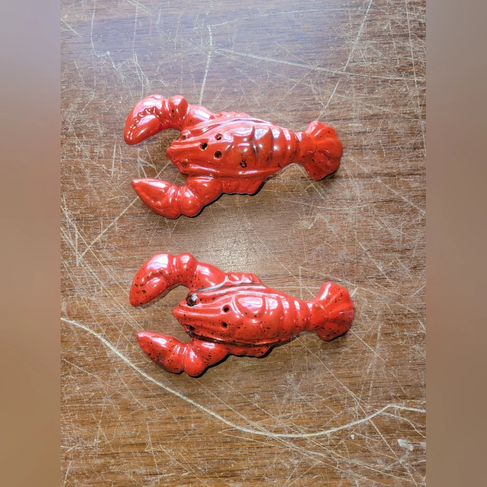 Vintage Red Lobster Ceramic Salt & Pepper Shakers New